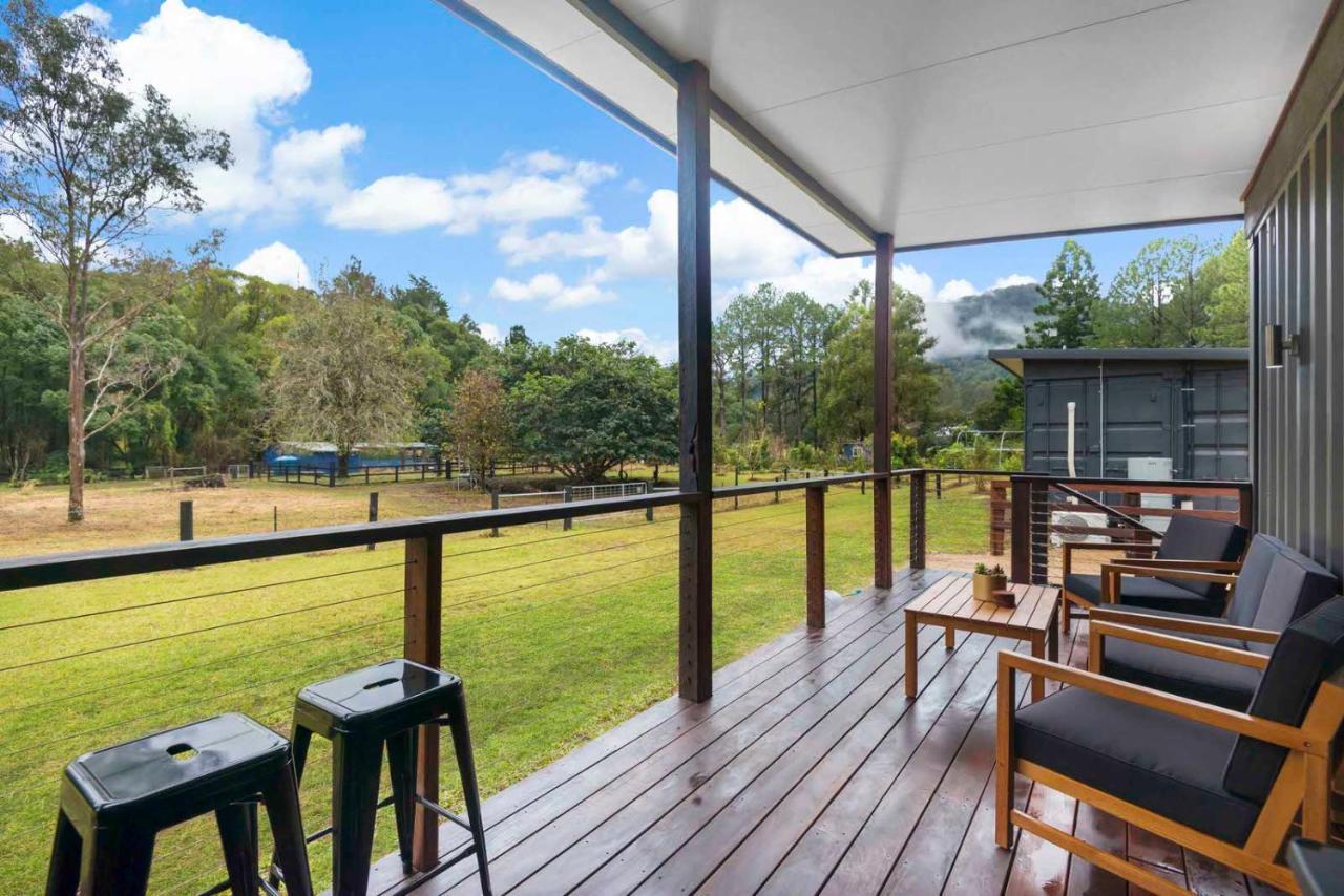 Contained In Nimbin Accommodation エクステリア 写真